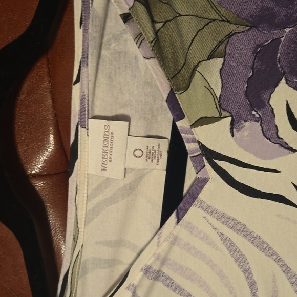 WEEKENDS BY Chico's Lite Zebrafloral print V-eedneck T-shirt - Picture 2 of 5